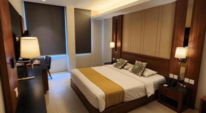 Hotel Cemerlang Бандунг Екстериор снимка